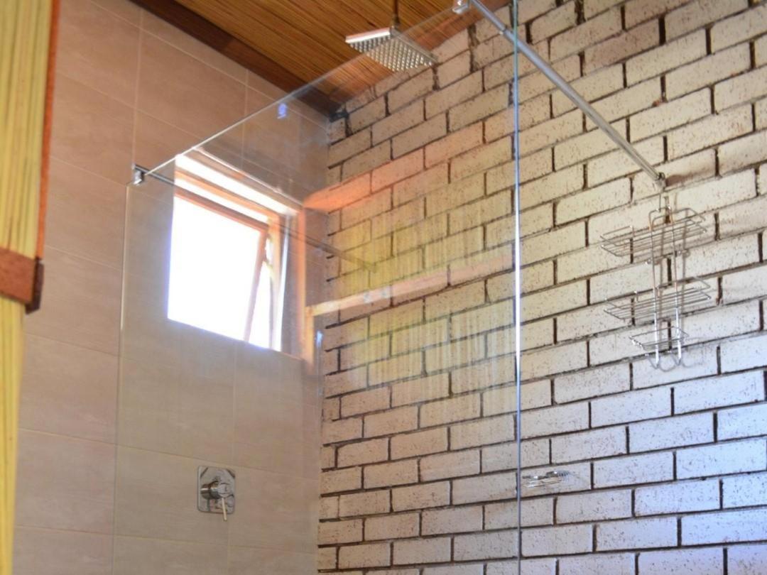 Nxabii Cottages Касане Номер фото