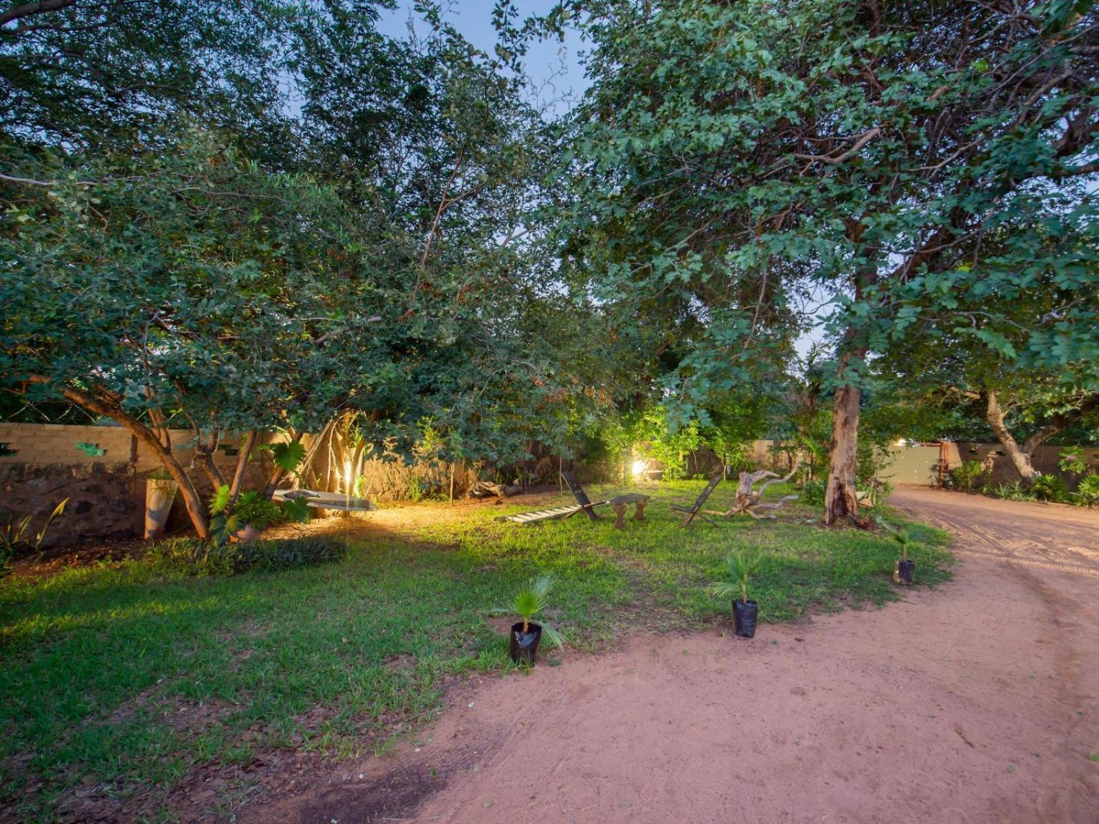 Nxabii Cottages Касане Экстерьер фото